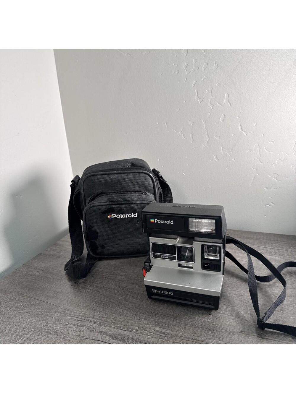 VTG Polaroid Spirit 600 LMS Land Camera Instant With Strap And Case
